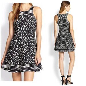 $352 Parker Sz M Black White Contrast Silk Monochrome Print Psychedelic Dress